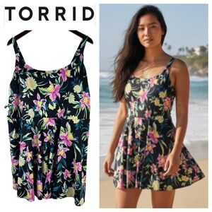 Torrid Swimsuit Swimdress Sz 5 5X 30 32 Floral Tropical Black Resort Cruise